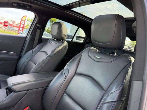 2023 Cadillac XT4 Luxury