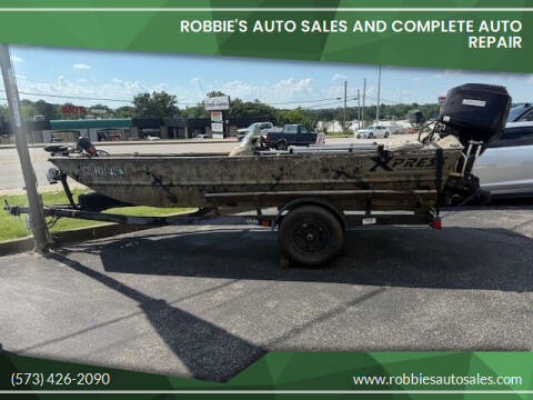 2003 Xpress VX17SC for sale at Robbie's Auto Sales and Complete Auto Repair in Rolla MO