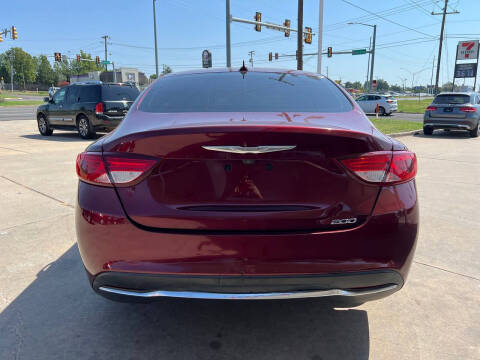2016 Chrysler 200 Limited