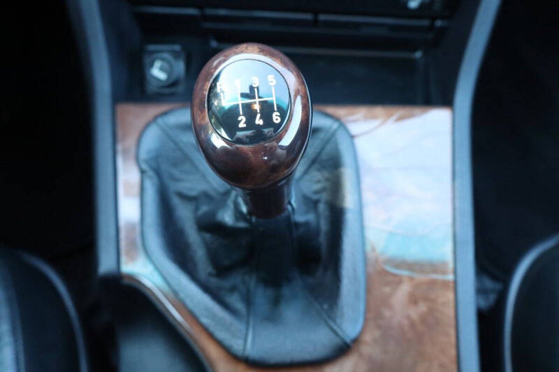 2002 BMW 5 Series 540i