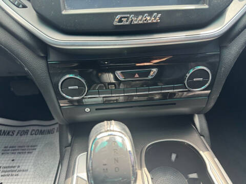 2016 Maserati Ghibli