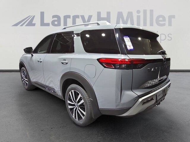 2025 Nissan Pathfinder Platinum