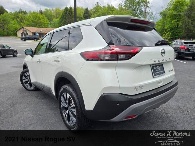 2021 Nissan Rogue SV