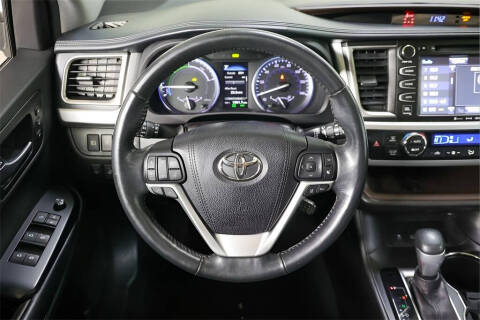 2017 Toyota Highlander Hybrid Limited Platinum