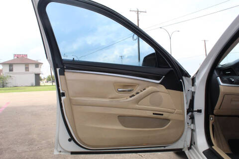 2012 BMW 5 Series 528i