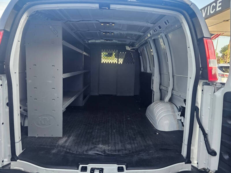 2021 Chevrolet Express 2500