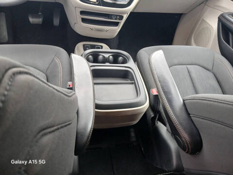 2018 Chrysler Pacifica Touring Plus