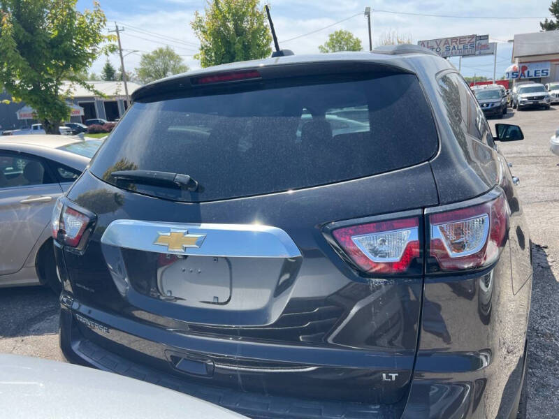 2017 Chevrolet Traverse LT
