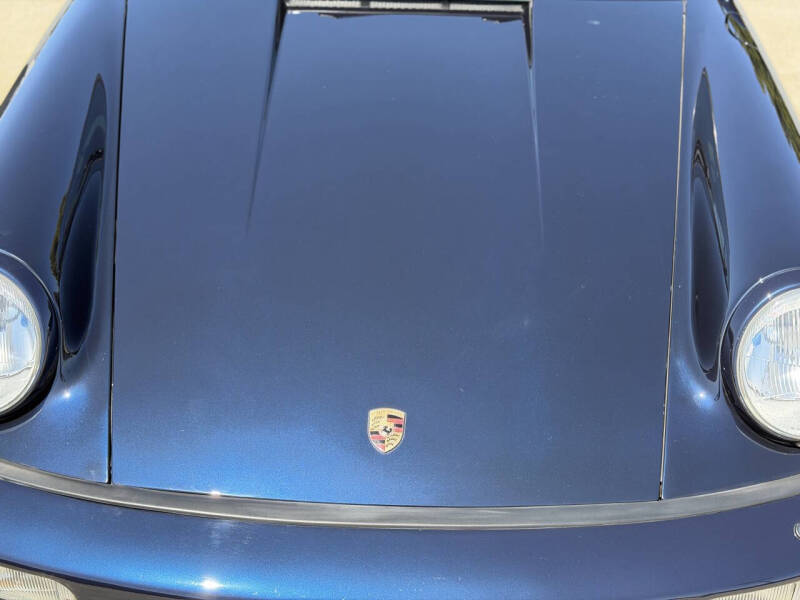 1993 Porsche 911 Carrera 4