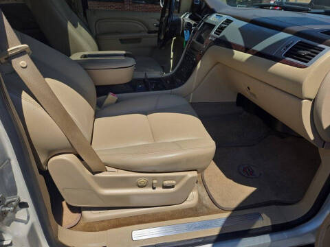 2012 Cadillac Escalade Luxury