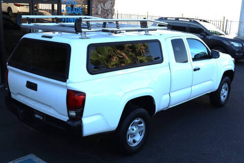 2020 Toyota Tacoma SR