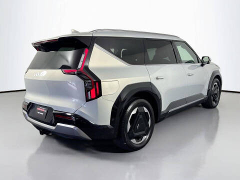 2024 Kia EV9 Land