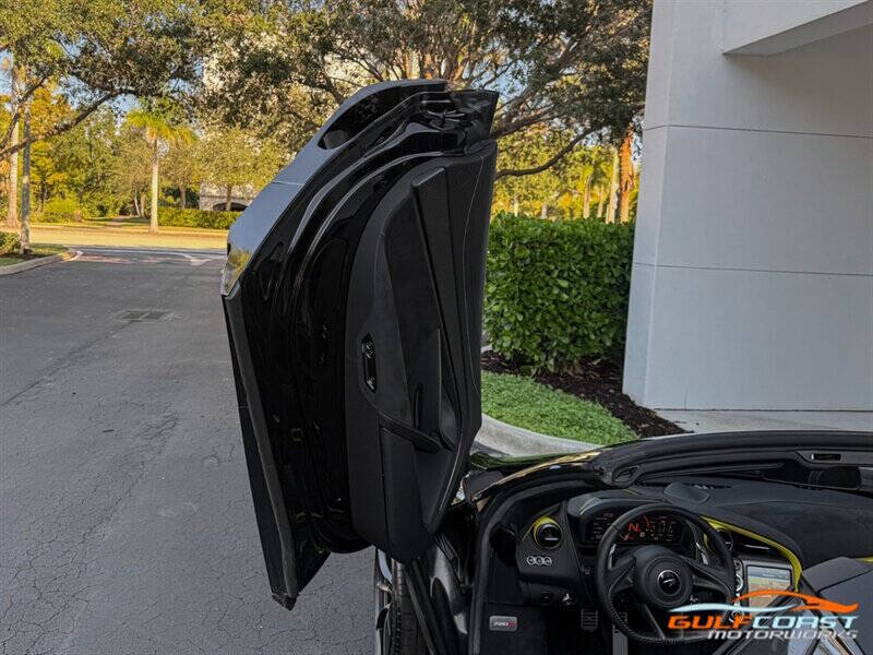 2022 McLaren 720S Spider Performance