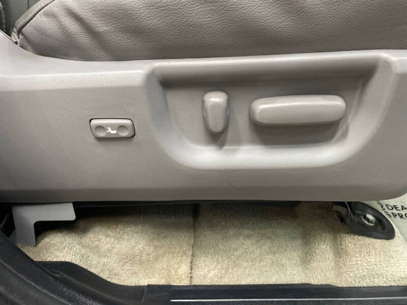 2011 Toyota Sequoia Platinum