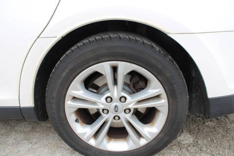 2014 Ford Taurus SEL