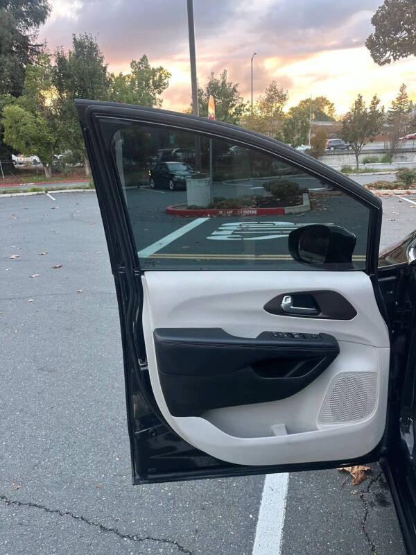 2017 Chrysler Pacifica