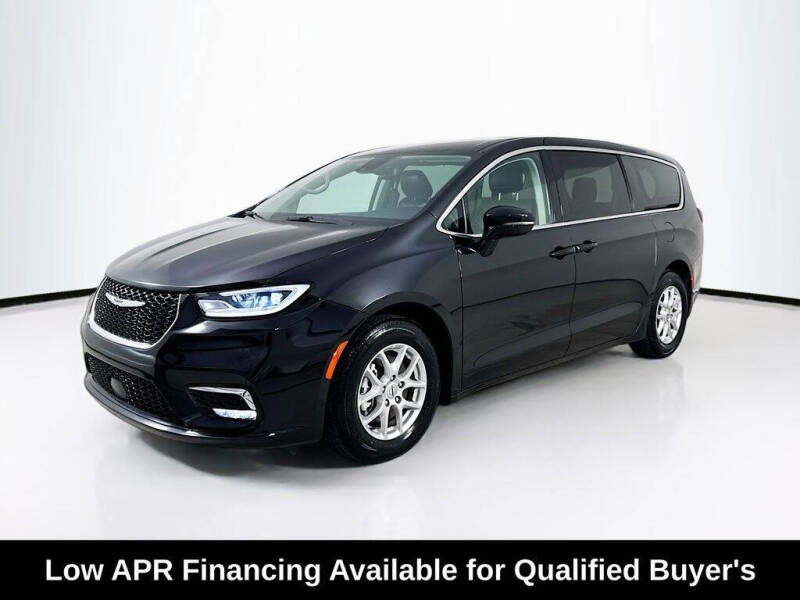 2024 Chrysler Pacifica Touring L