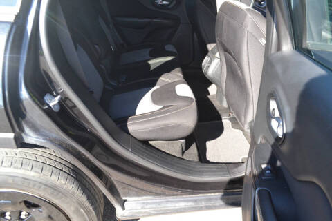 2015 Jeep Cherokee Sport