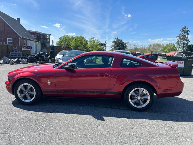 2006 Ford Mustang V6 Standard