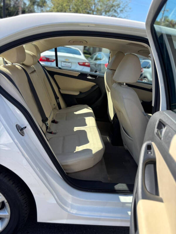 2011 Volkswagen Jetta SE