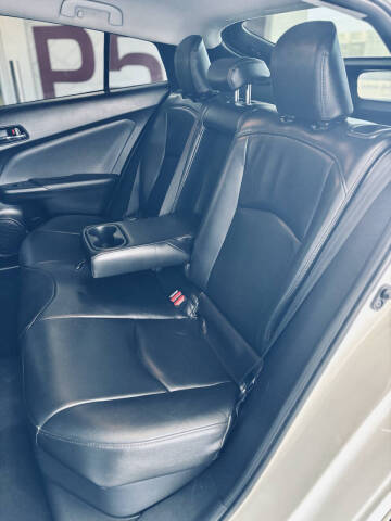 2018 Toyota Prius Two