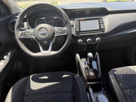 2022 Nissan Kicks S