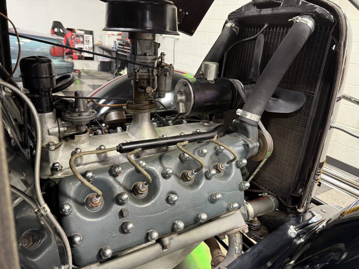 1932 Ford Model 18 51