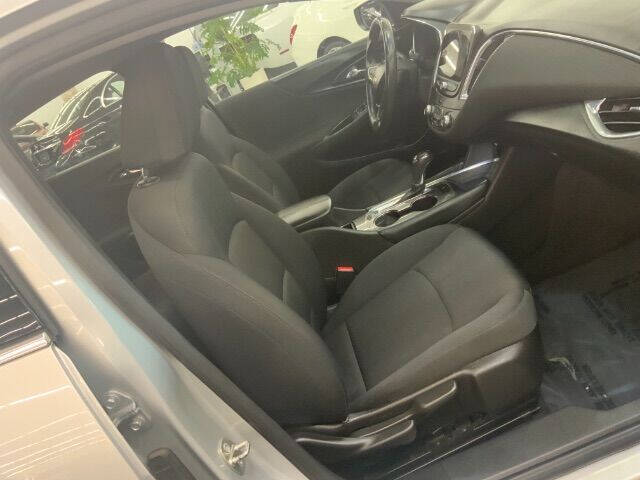 2017 Chevrolet Malibu LT