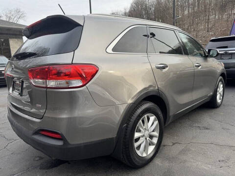 2017 Kia Sorento LX