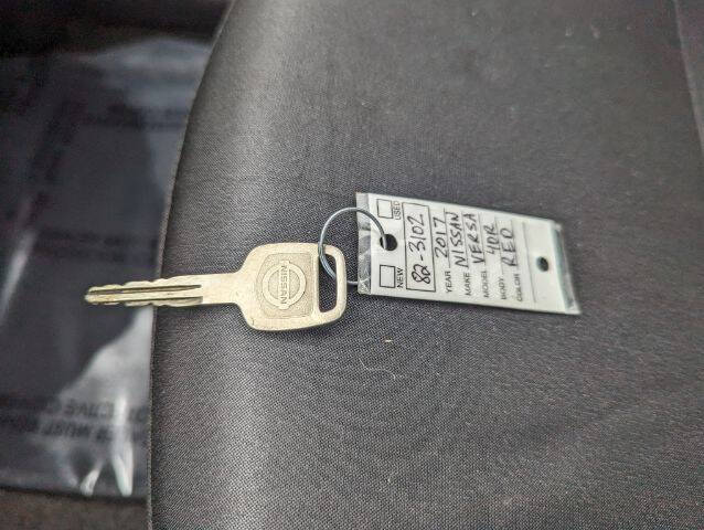 2017 Nissan Versa 1.6 S Plus