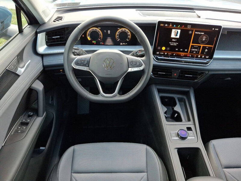 2025 Volkswagen Tiguan SE 4Motion