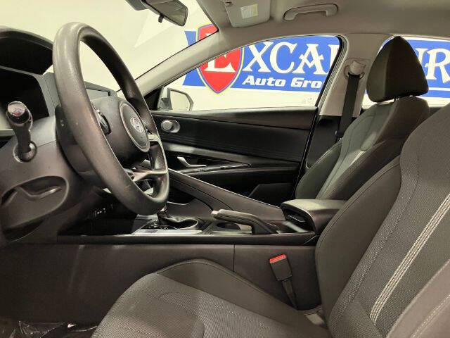 2024 Hyundai Elantra SE