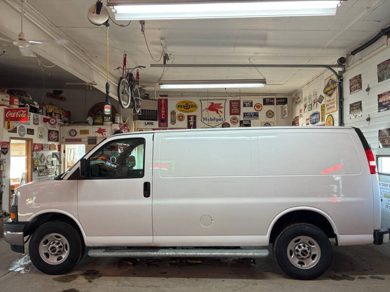 2024 GMC Savana 2500