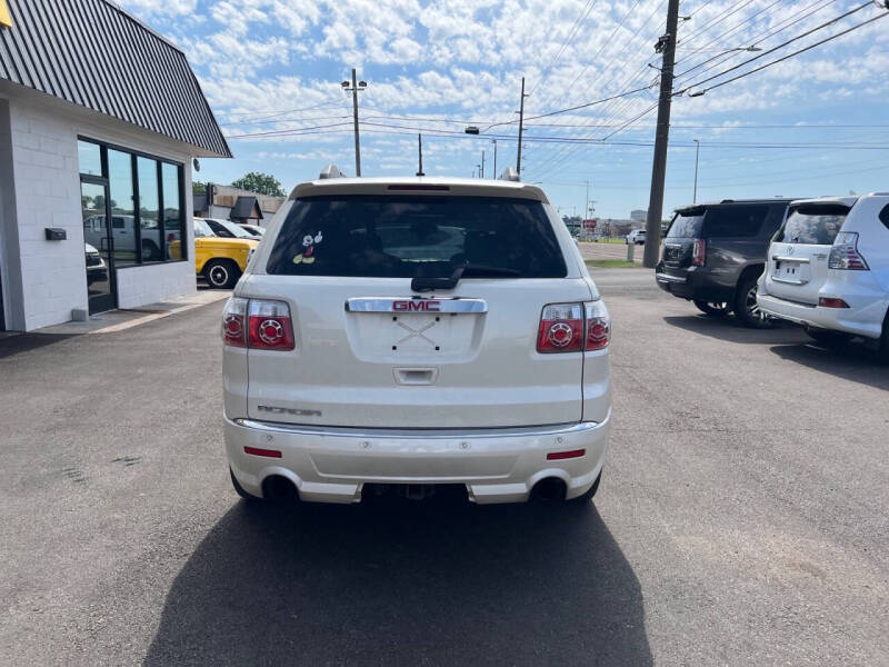 2011 GMC Acadia Denali