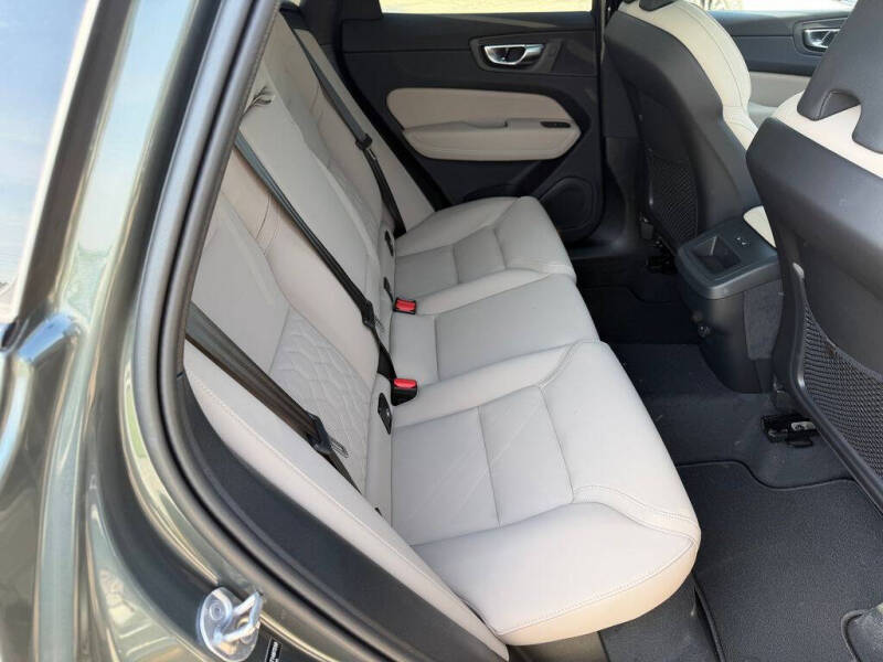 2026 Volvo XC60 B5 Core