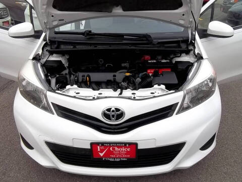 2014 Toyota Yaris 5-Door LE