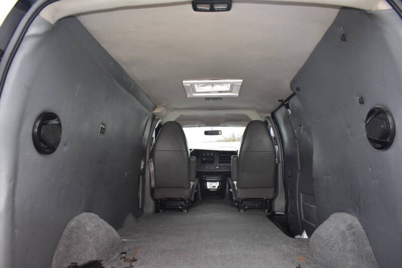 2013 Chevrolet Express Cargo Work Van photo 35