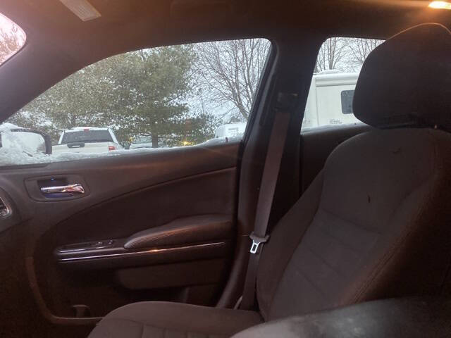 2013 Dodge Charger SE