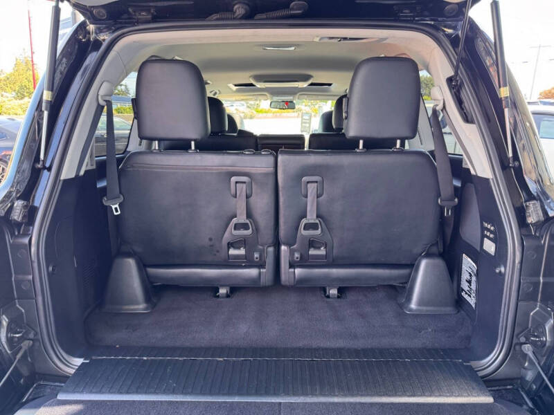 2011 Lexus LX 570