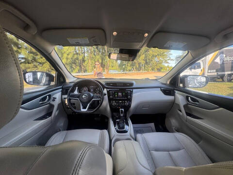 2020 Nissan Rogue Sport SL