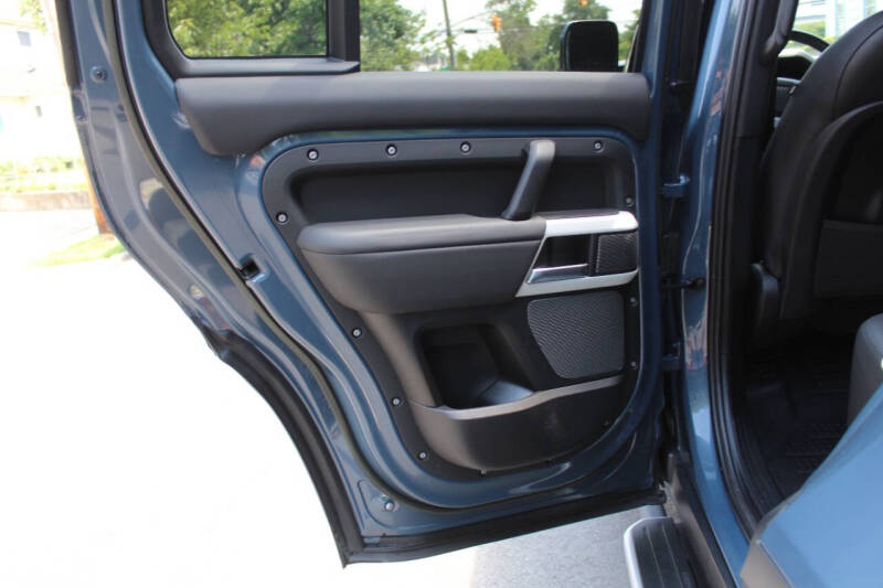 2023 Land Rover Defender 110 30th Anniversary Edition