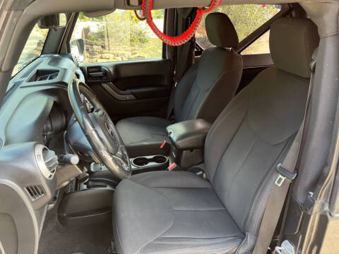 2017 Jeep Wrangler Willys Wheeler