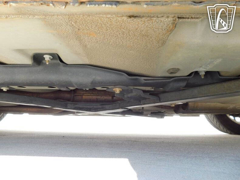 2004 Ford Thunderbird Deluxe