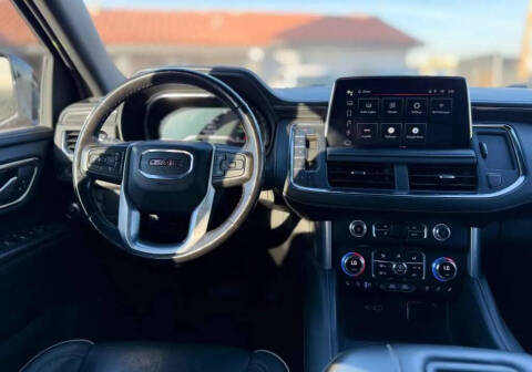 2023 GMC Yukon XL SLT