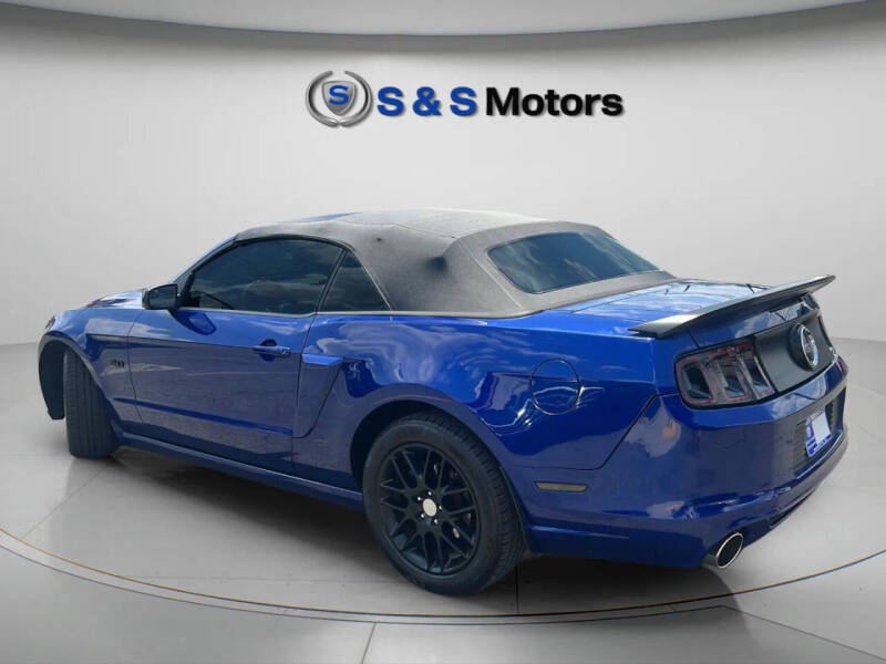 2013 Ford Mustang