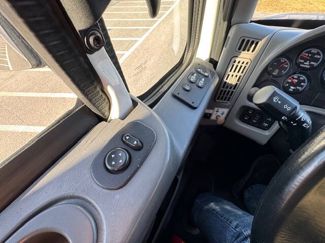 2018 International DuraStar 4300