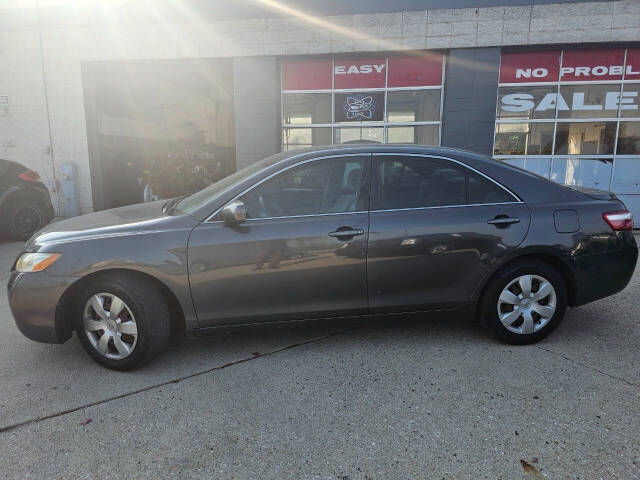 2008 Toyota Camry for sale at Quantum Auto Co in Plainfield, IL