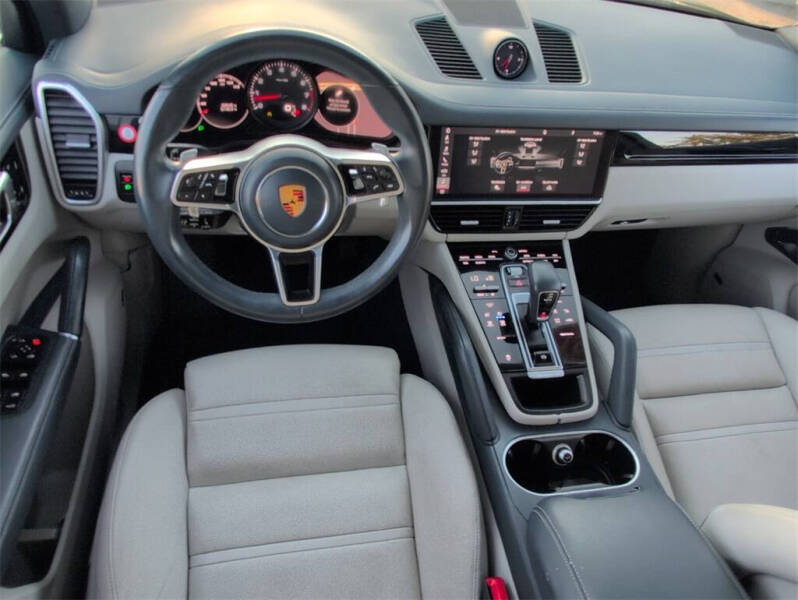 2021 Porsche Cayenne