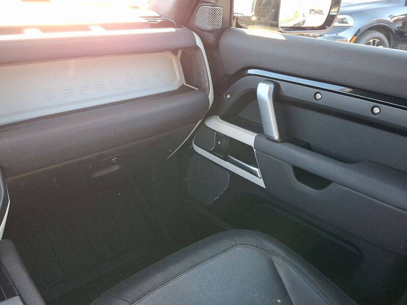 2022 Land Rover Defender 90 X-Dynamic S