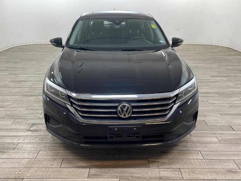 Used 2022 Volkswagen Passat Limited Edition with VIN 1VWBA7A39NC009211 for sale in Florissant, MO